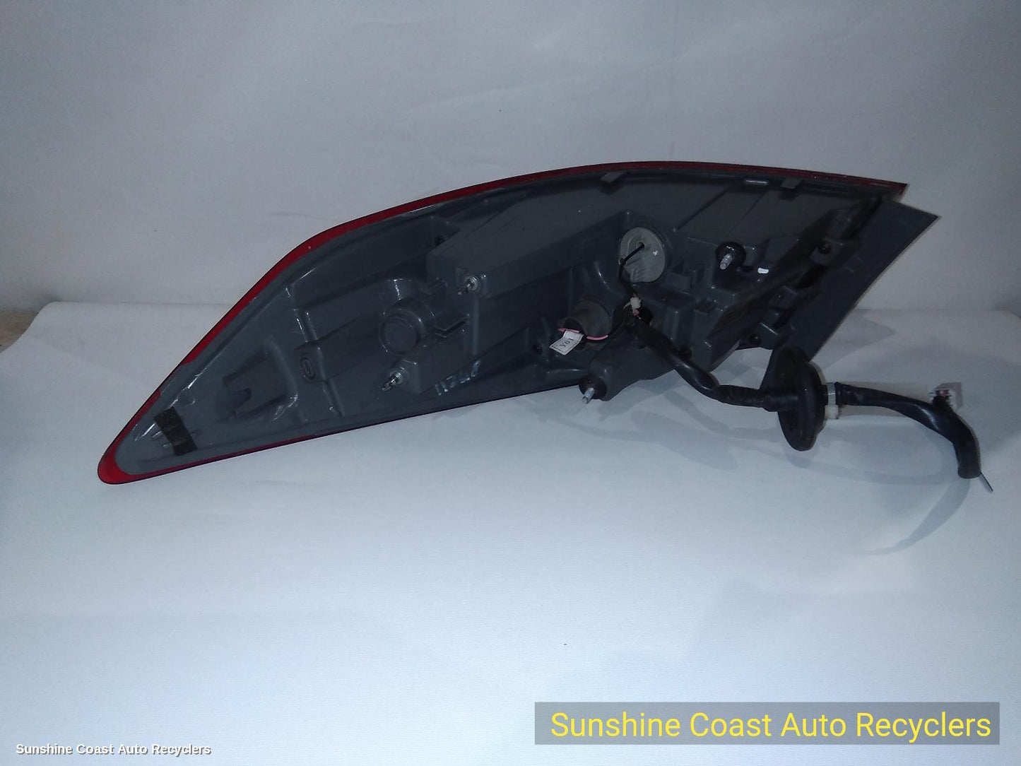 2017 Hyundai Elantra Left Taillight