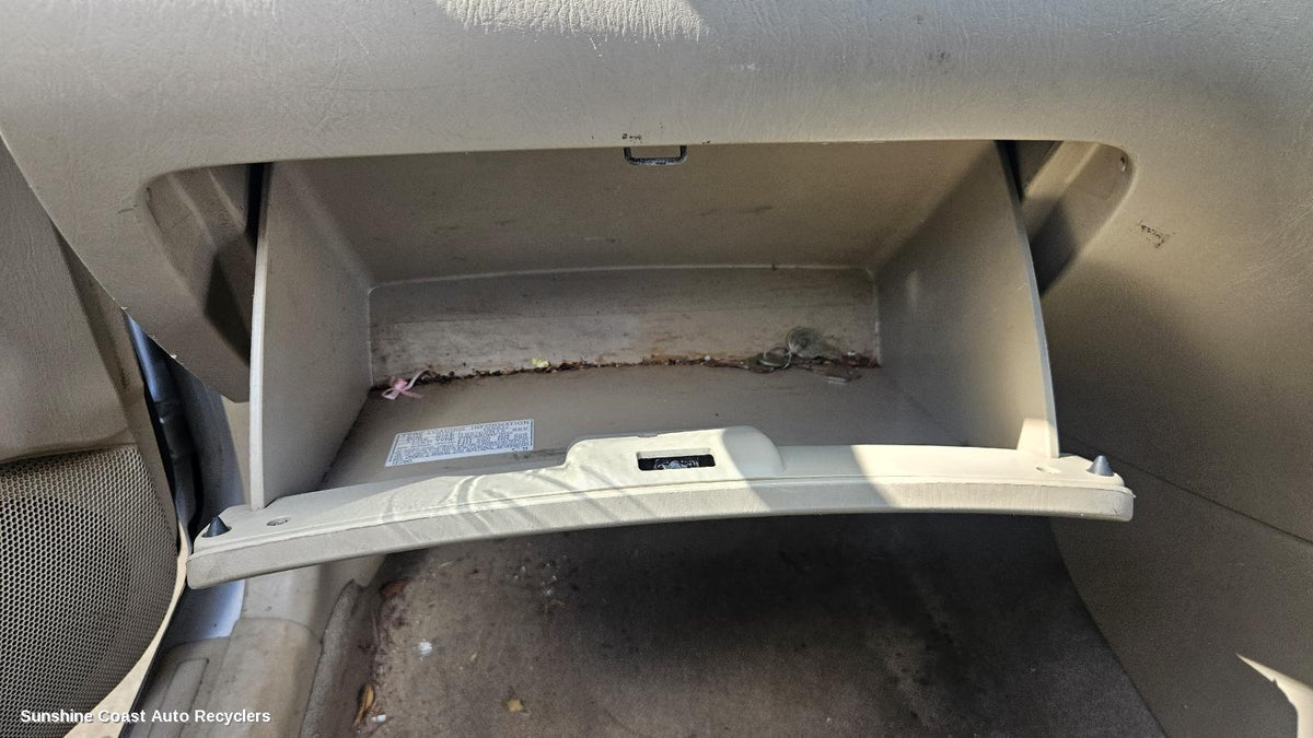 2001-2007 Toyota Corolla Glove Box