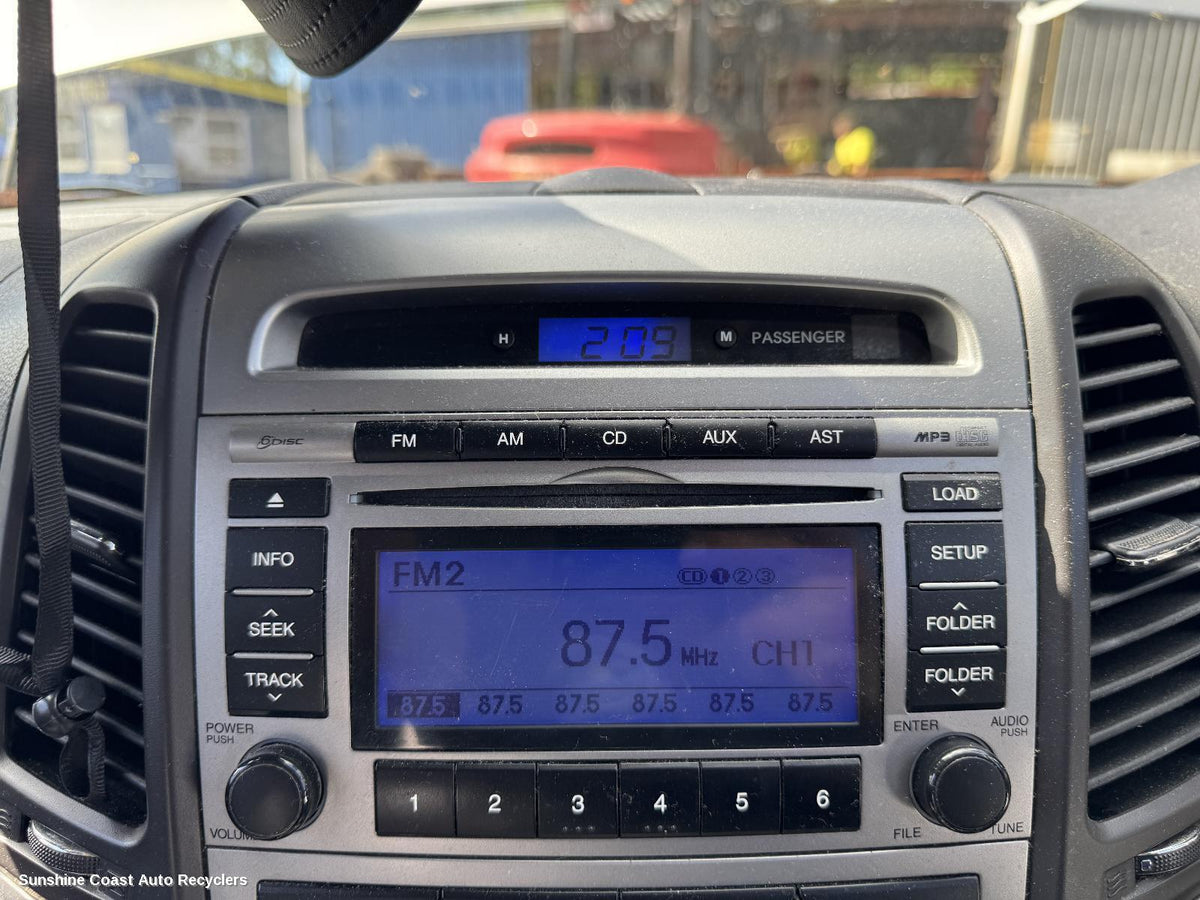 2008-2012 Hyundai Santa Fe Radio Cd Dvd Sat Tv