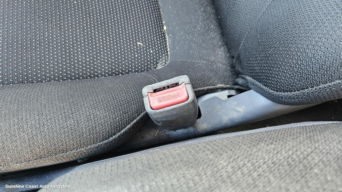 2000-2003 Hyundai Elantra Seatbelt Stalk