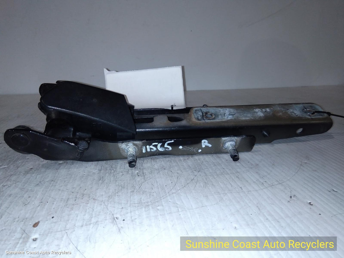 2007-2012 Jeep Cherokee Bonnet Hinge Strut