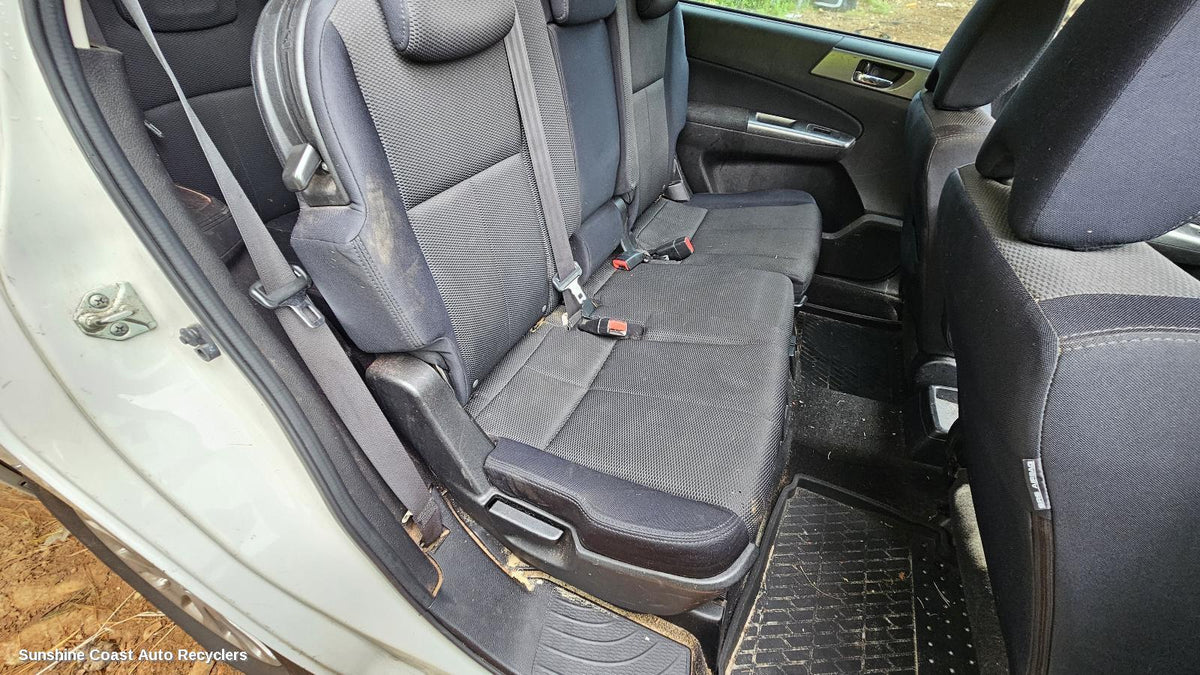 2008-2015 Subaru Liberty 2nd Seat  Rear Seat