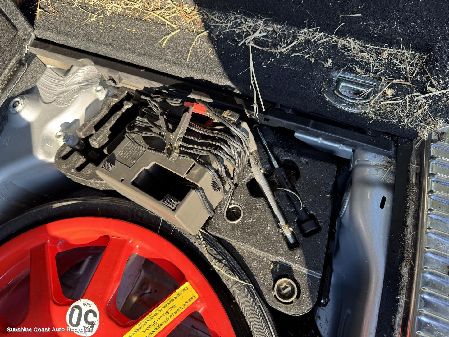2011 Volkswagen Touareg Jack Tool Kit