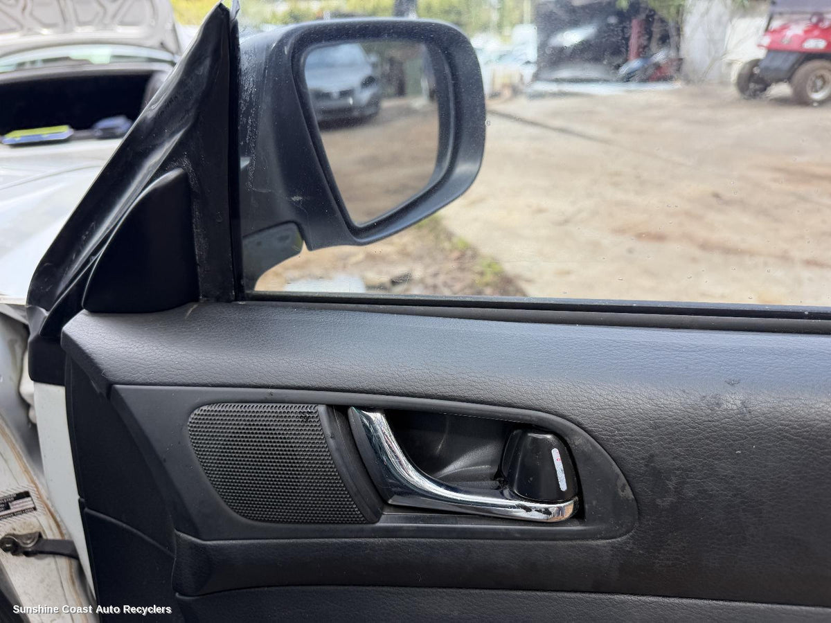 2003-2009 Subaru Outback Door Handle