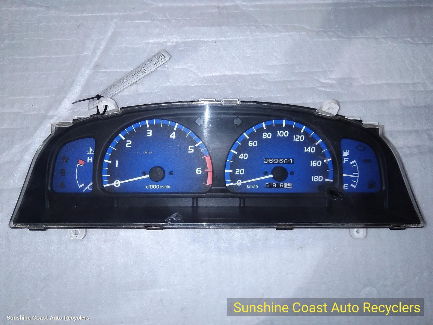 1997-2005 Toyota Hilux Instrument Cluster
