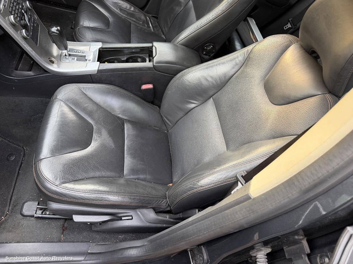 2009-2013 Volvo Xc60 Front Seat