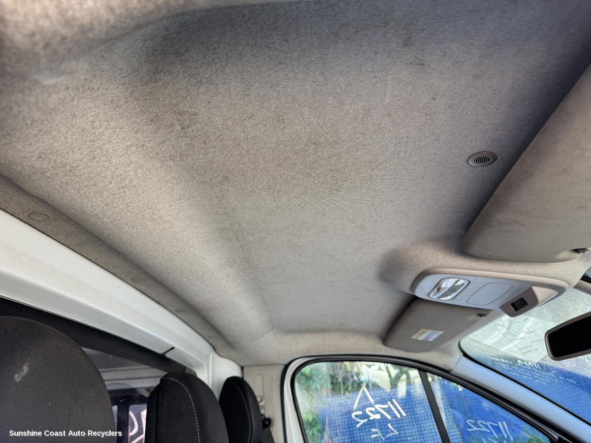 2015-2026 Renault Trafic Hoodlining