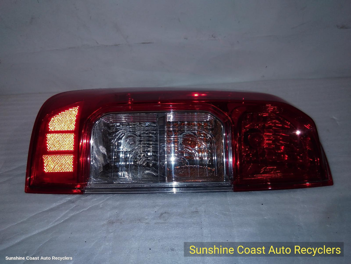 2020 Nissan Navara Left Taillight