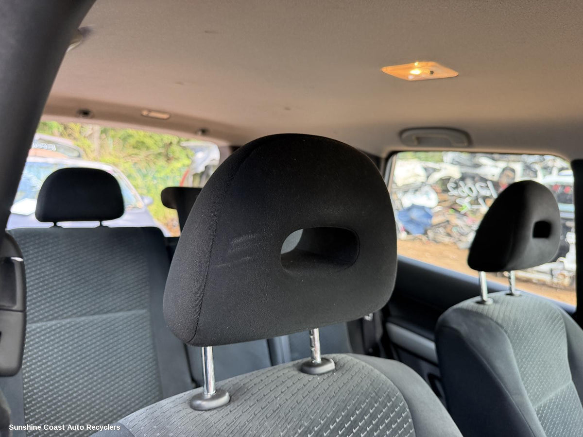 2007-2014 Nissan Xtrail Headrest