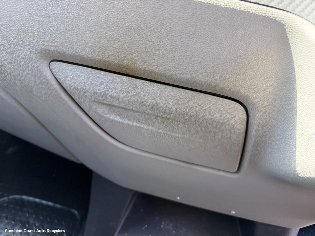 2020-2026 Ldv Deliver 9 Ashtray