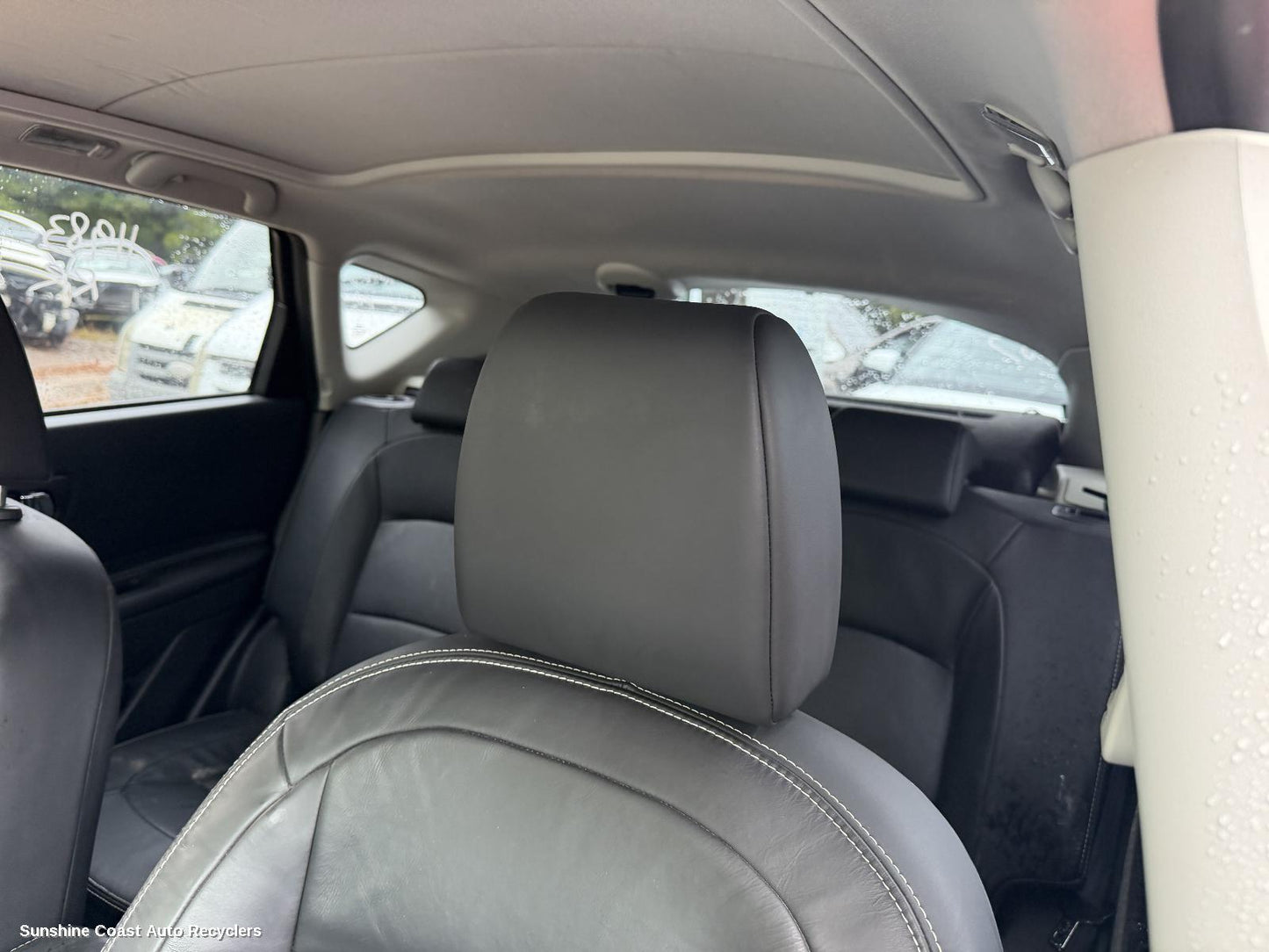 2007-2014 Nissan Dualis Headrest
