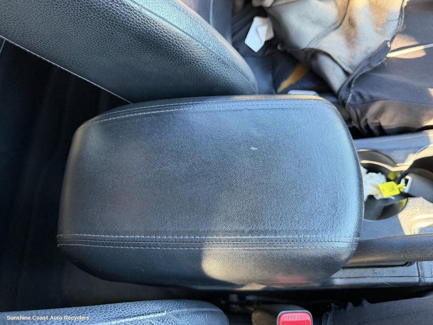 2009-2016 Hyundai Ix35 Console