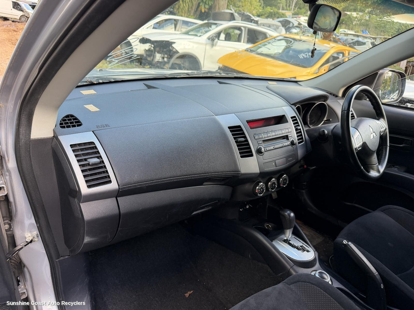 2009-2012 Mitsubishi Outlander Misc