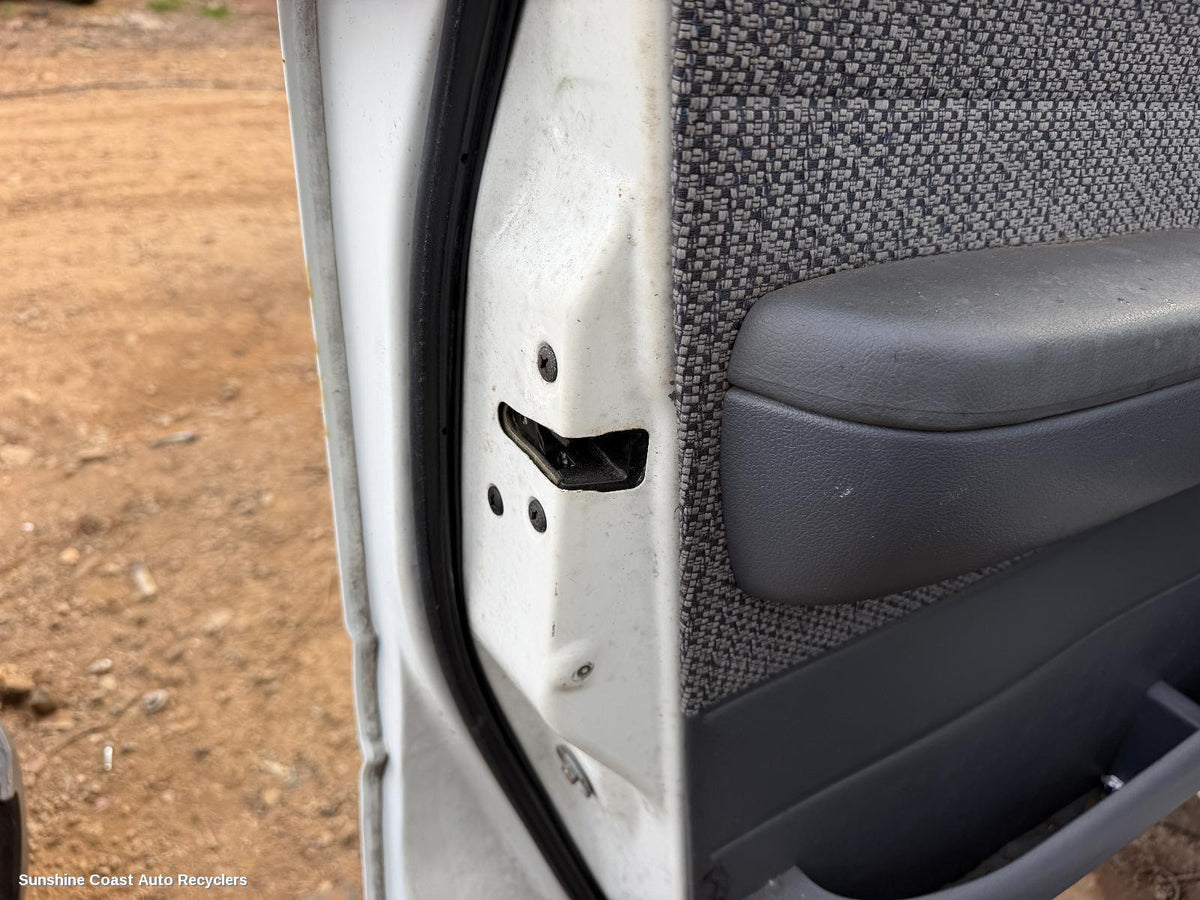 1990-1998 Toyota Landcruiser Door Boot Gate Lock