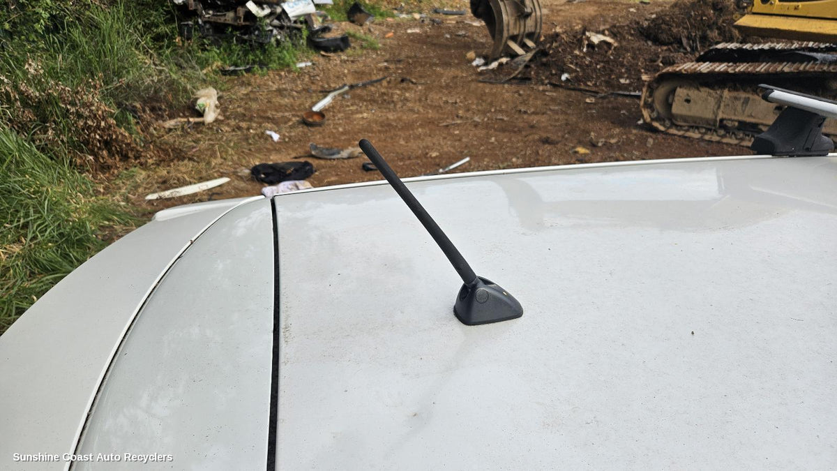 2009-2014 Subaru Liberty Antenna