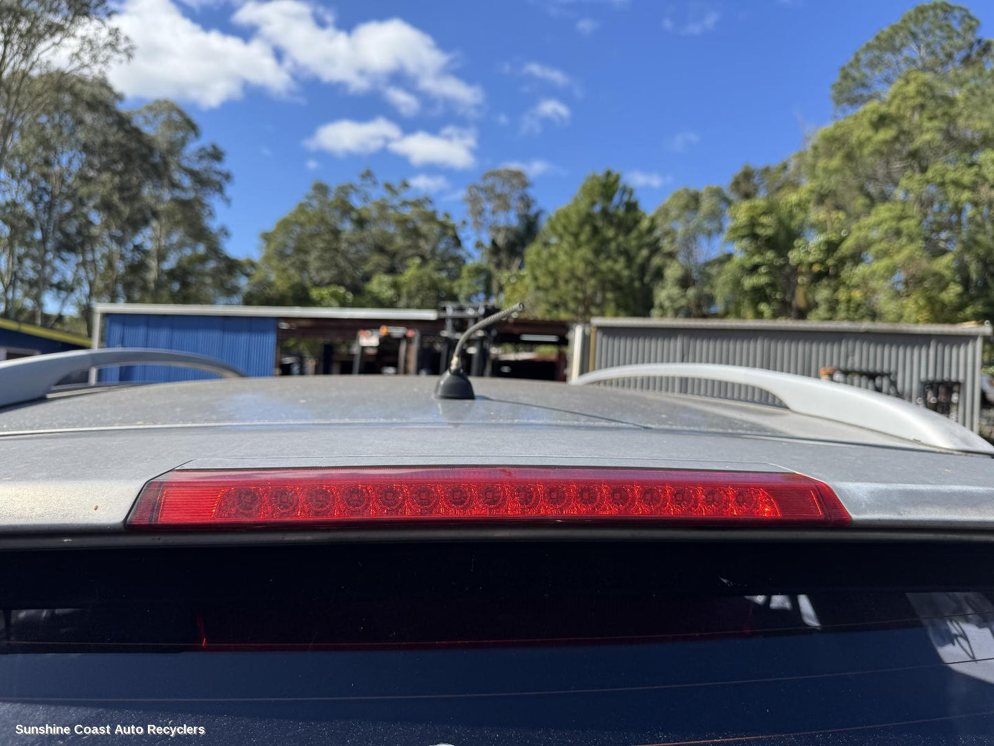 2009 Hyundai Santa Fe High Level Stoplight