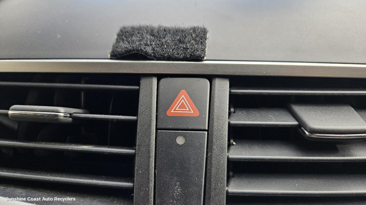 2011-2017 Suzuki Swift Misc Switch Relay