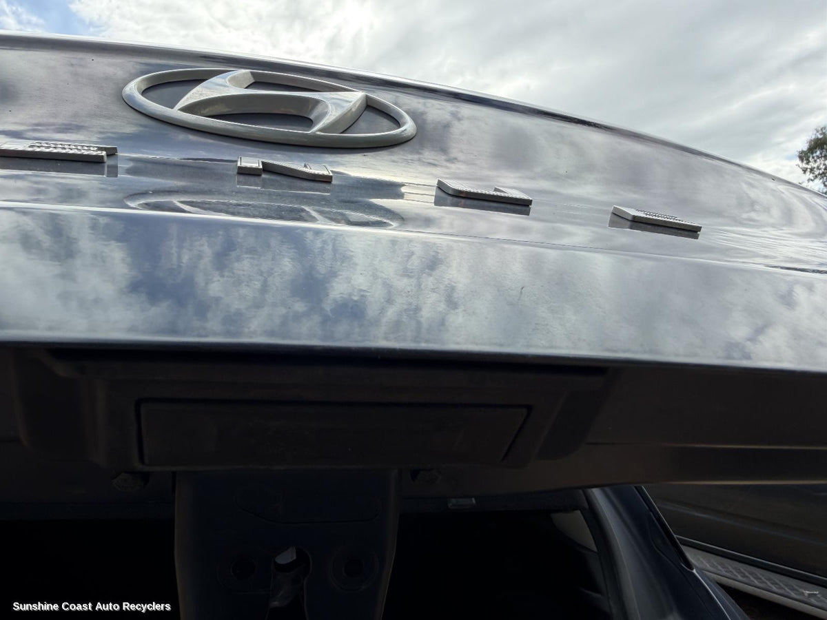 2019-2026 Hyundai Venue Tailgate Handle