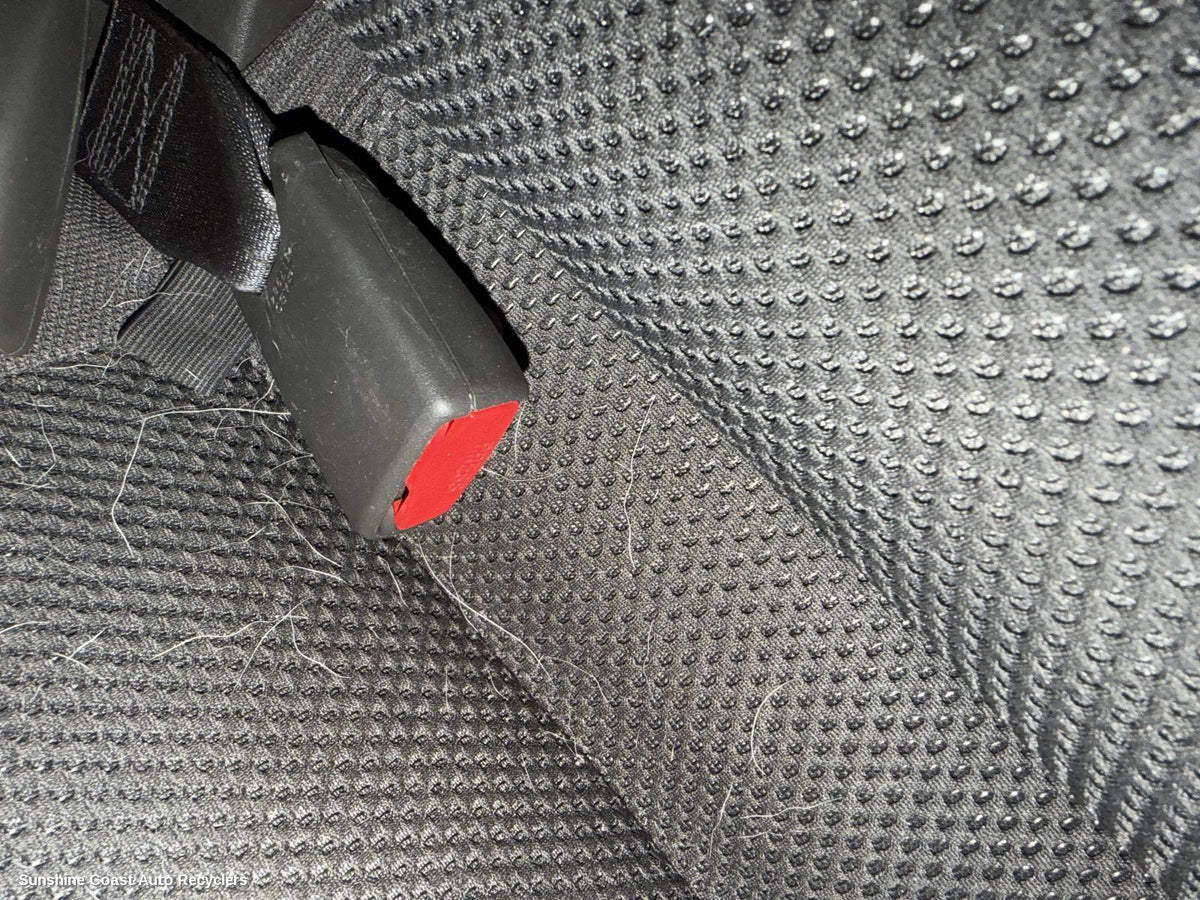 2008-2015 Nissan Navara Seatbelt Stalk
