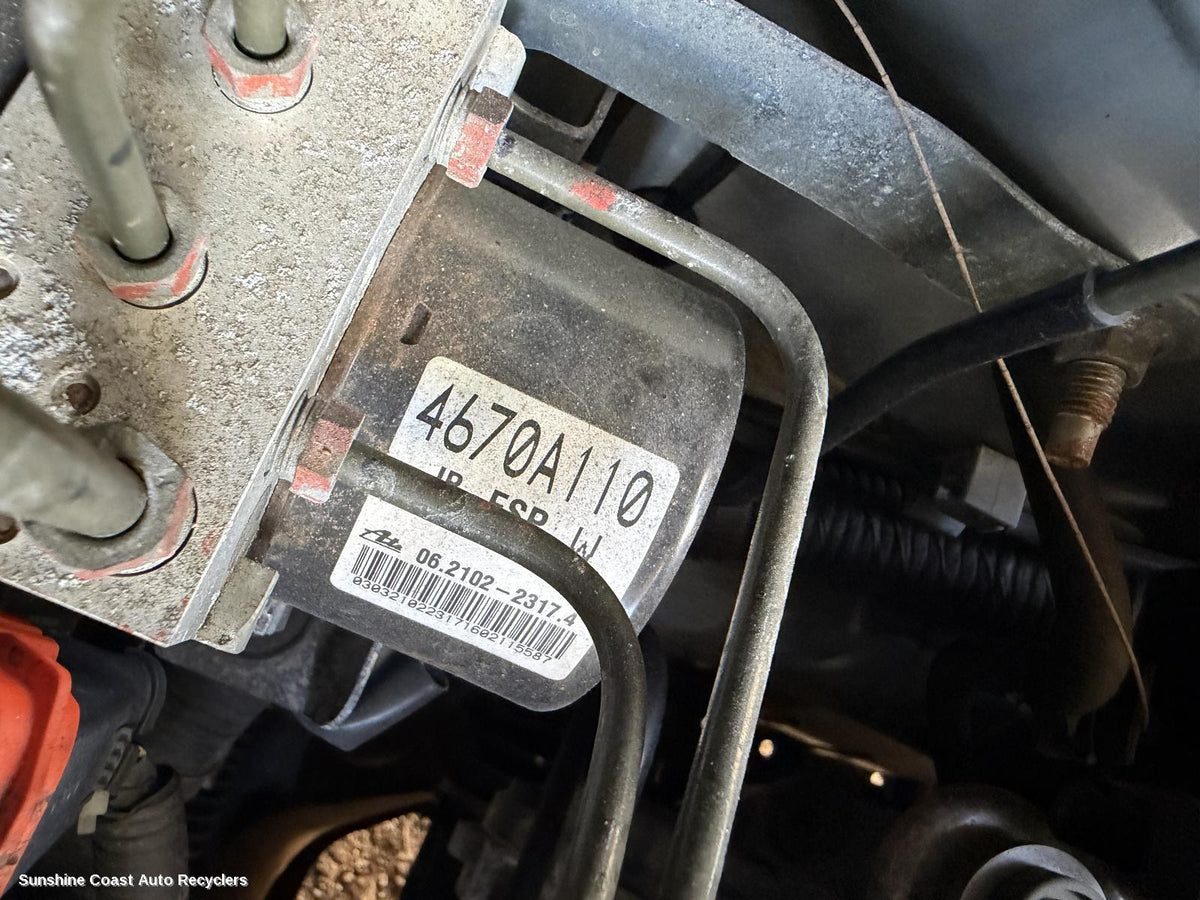2009-2012 Mitsubishi Outlander Abs Pump Modulator