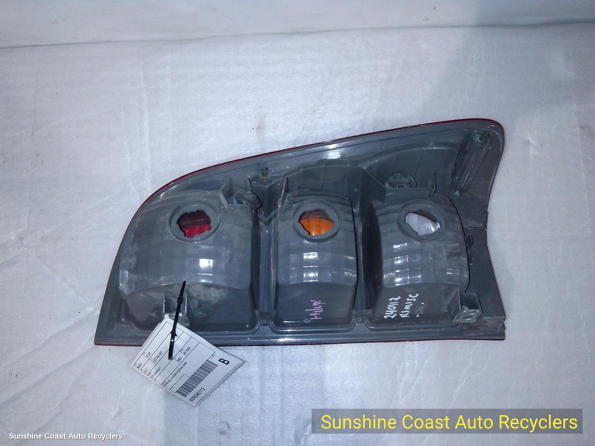 2005-2011 Toyota Hilux Left Taillight