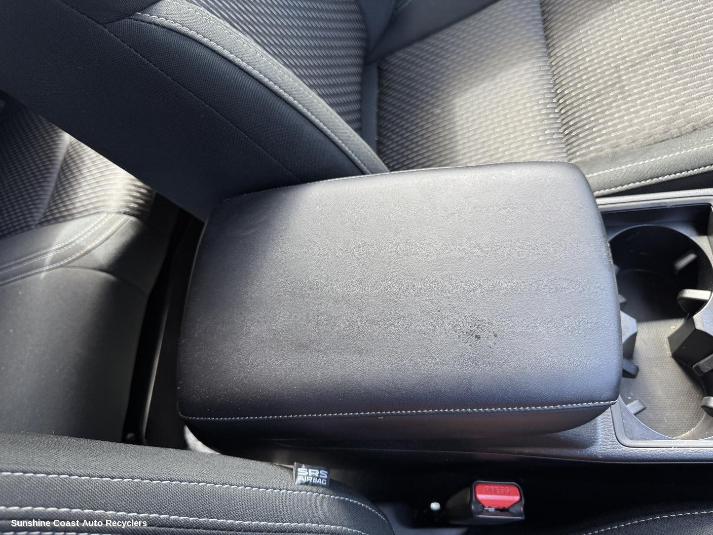 2021-2026 Mitsubishi Outlander Console