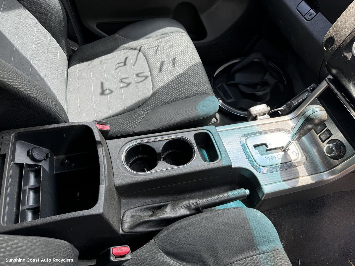 2005-2015 Nissan Navara Console