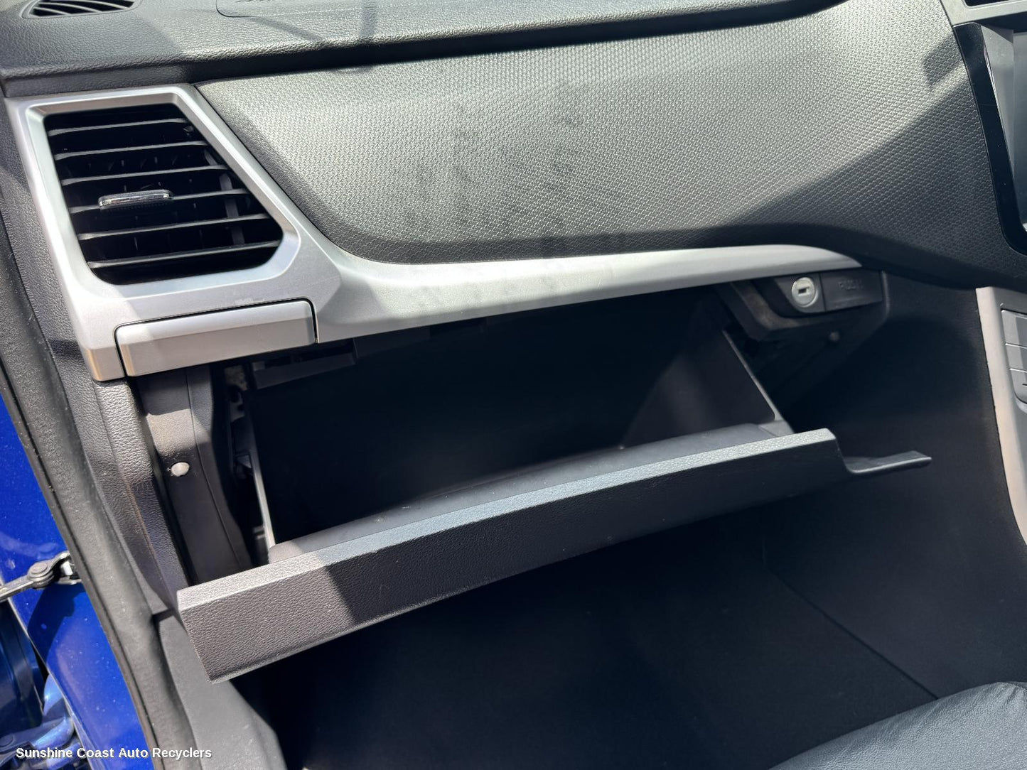2017-2026 Ldv T60 Glove Box