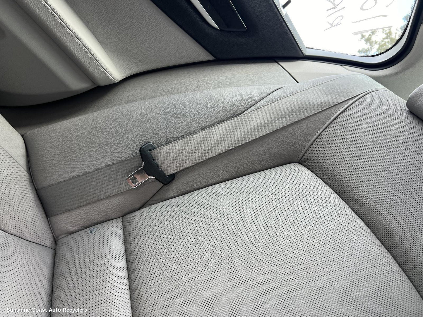 2011 Bmw 7 Series Seatbelt Stalk