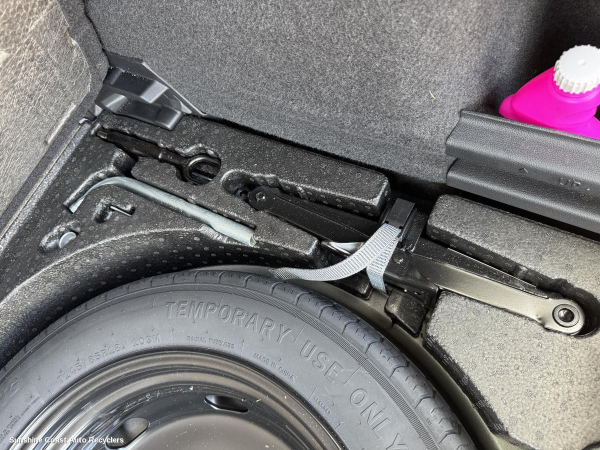 2016-2024 Volkswagen Tiguan Jack Tool Kit