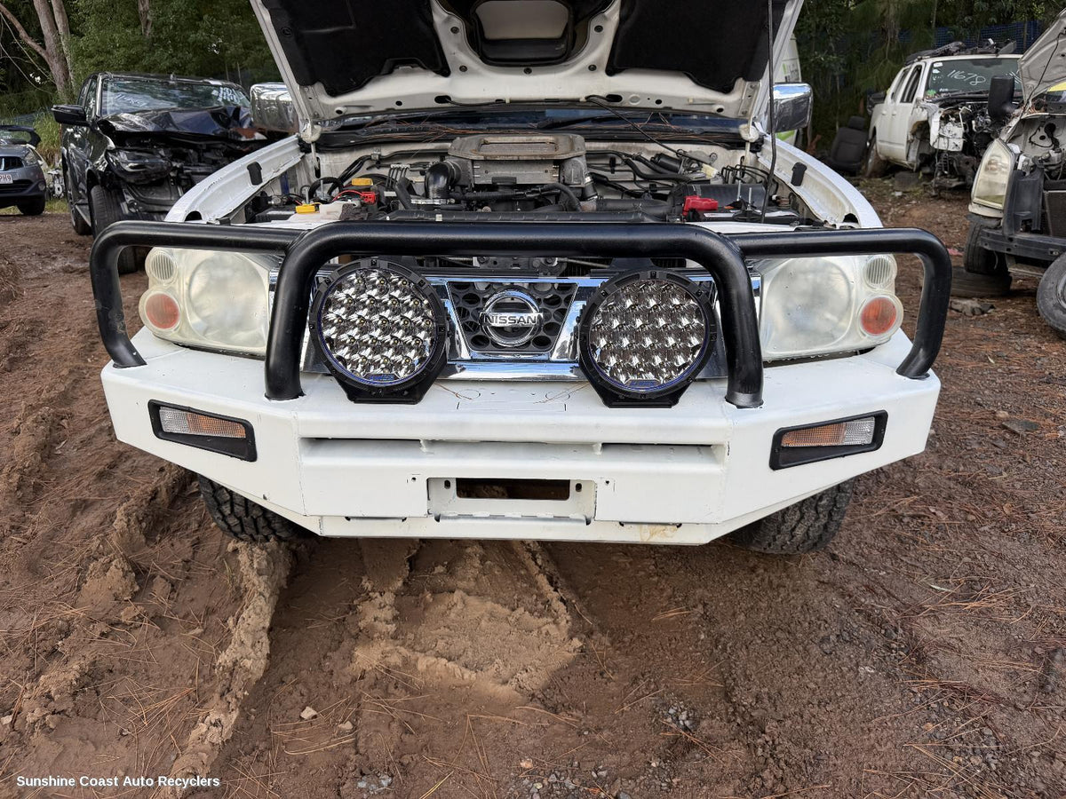 2001-2015 Nissan Navara Grille