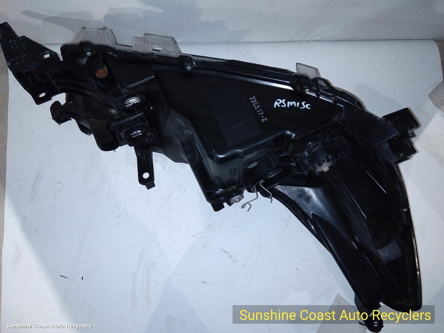 2016 Toyota Hilux Left Headlamp