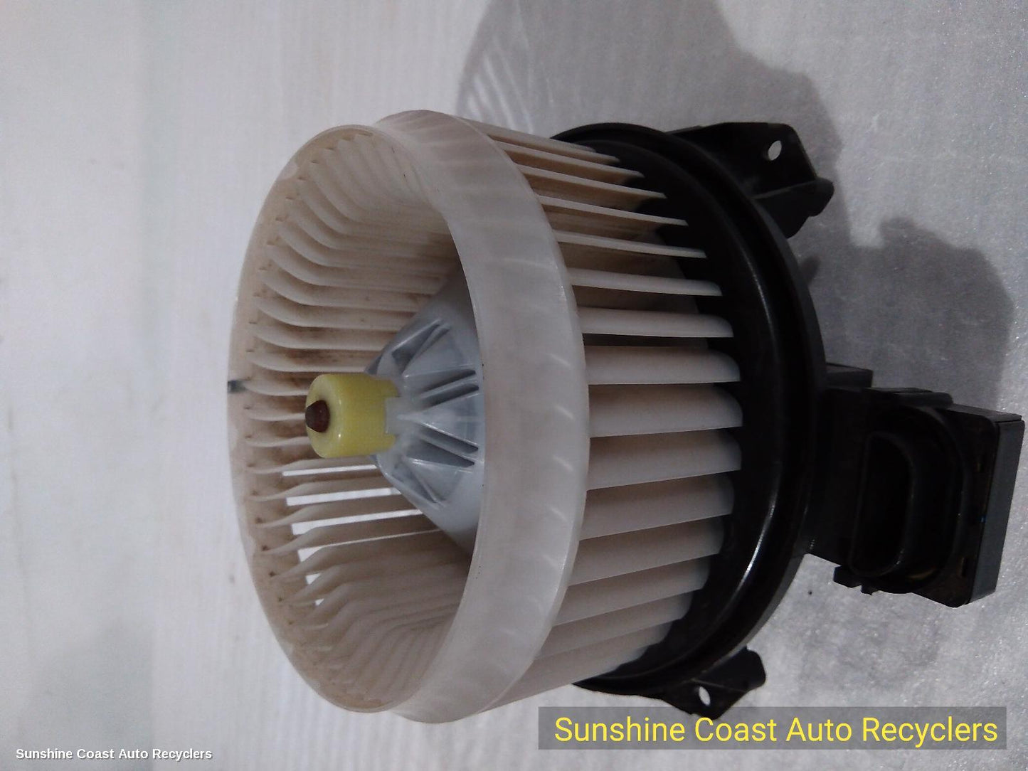 2013 Toyota Corolla Heater Fan Motor