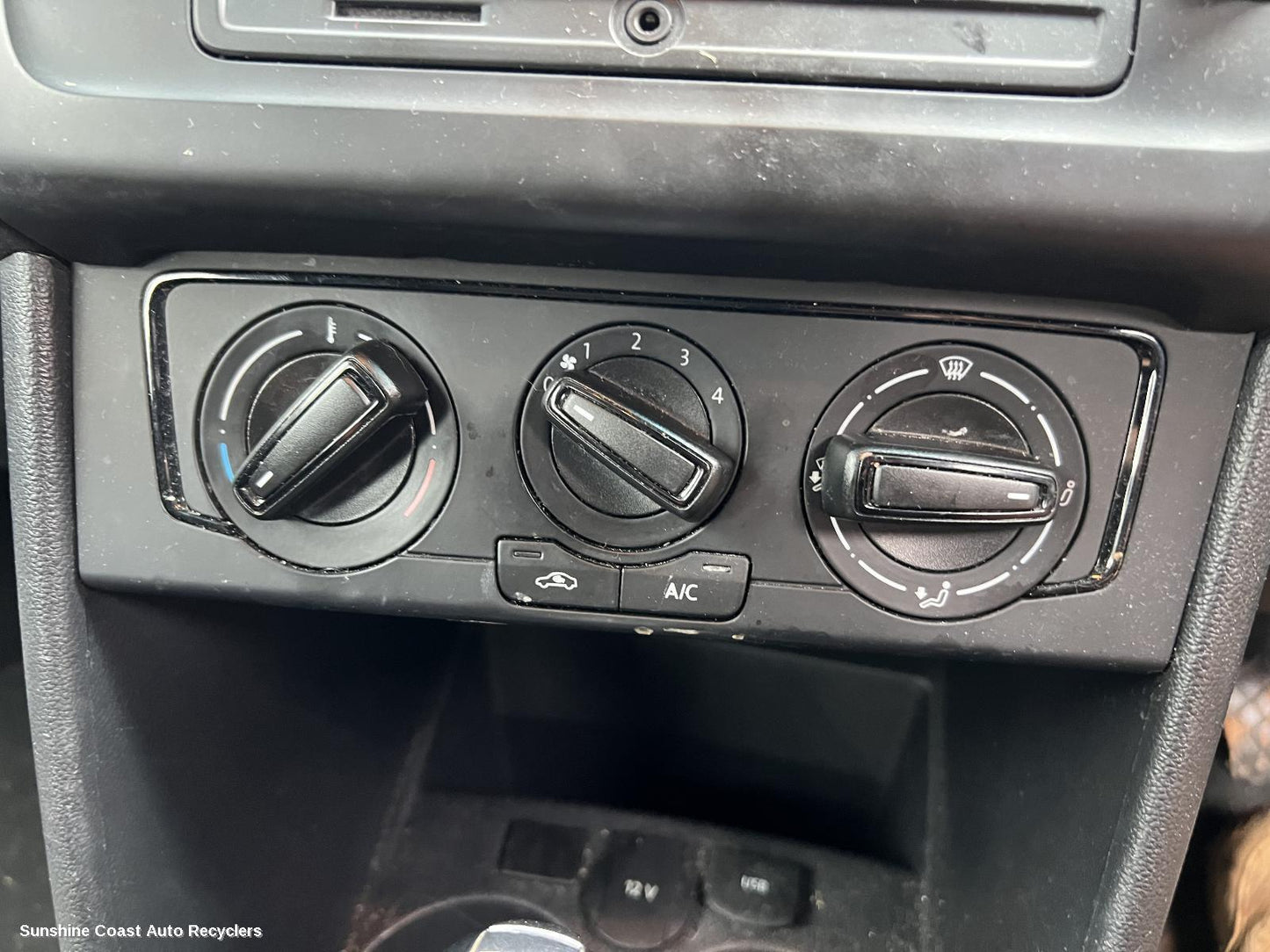 2014 Volkswagen Polo Heater Ac Controls