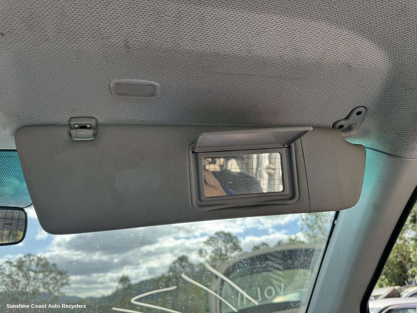 2013 Mercedes Vito Sunvisor