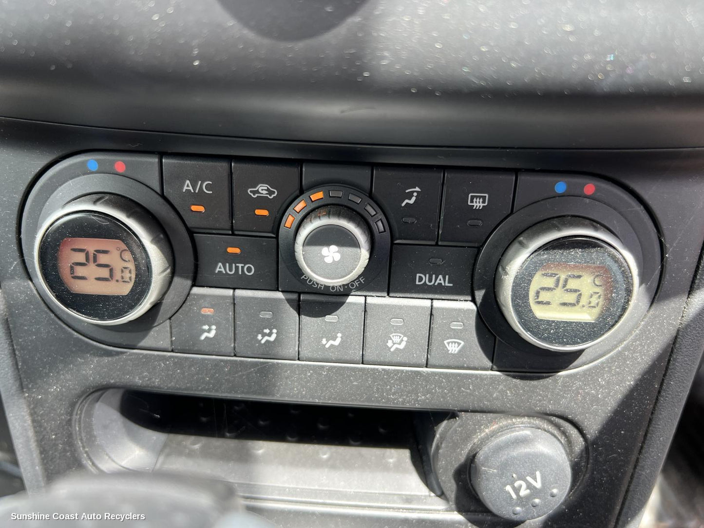 2007-2014 Nissan Dualis Heater Ac Controls