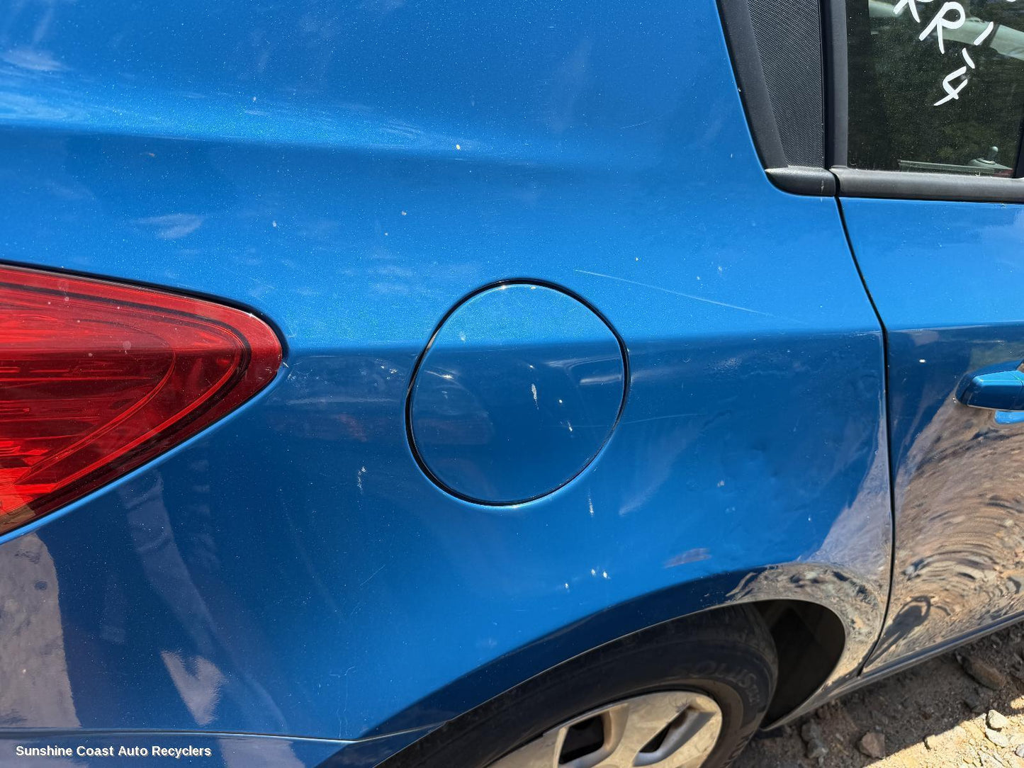2011-2017 Holden Cruze Fuel Door   Filler