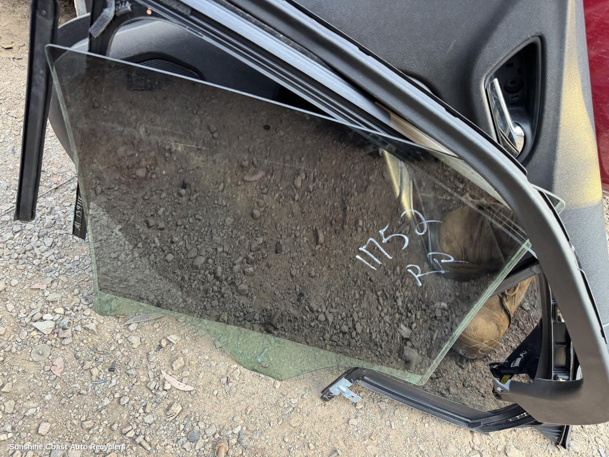 2017-2020 Holden Equinox Right Rear Door Window