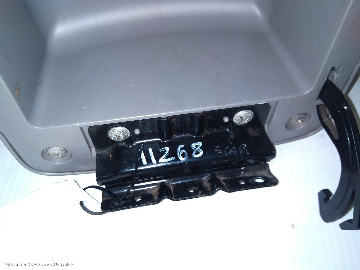 2006 Mitsubishi Triton Console