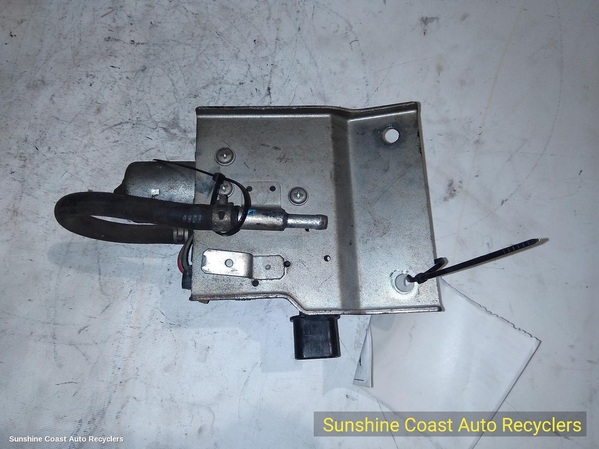 2006-2014 Mitsubishi Pajero Differential Centre