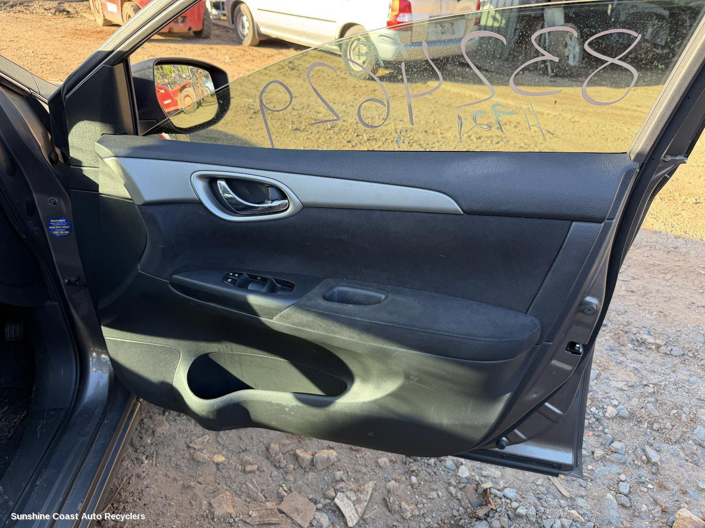 2012-2017 Nissan Pulsar Door Trim