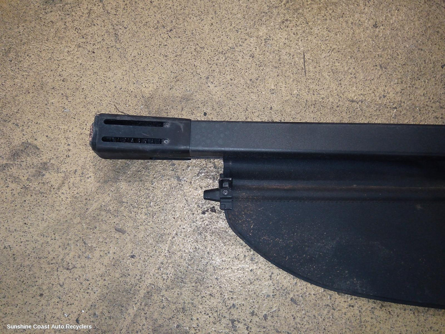 2021 Ldv D90 Parcel Shelf Cargo Blind