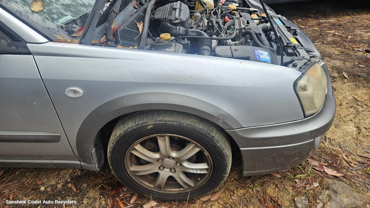 2002-2005 Subaru Impreza Right Guard