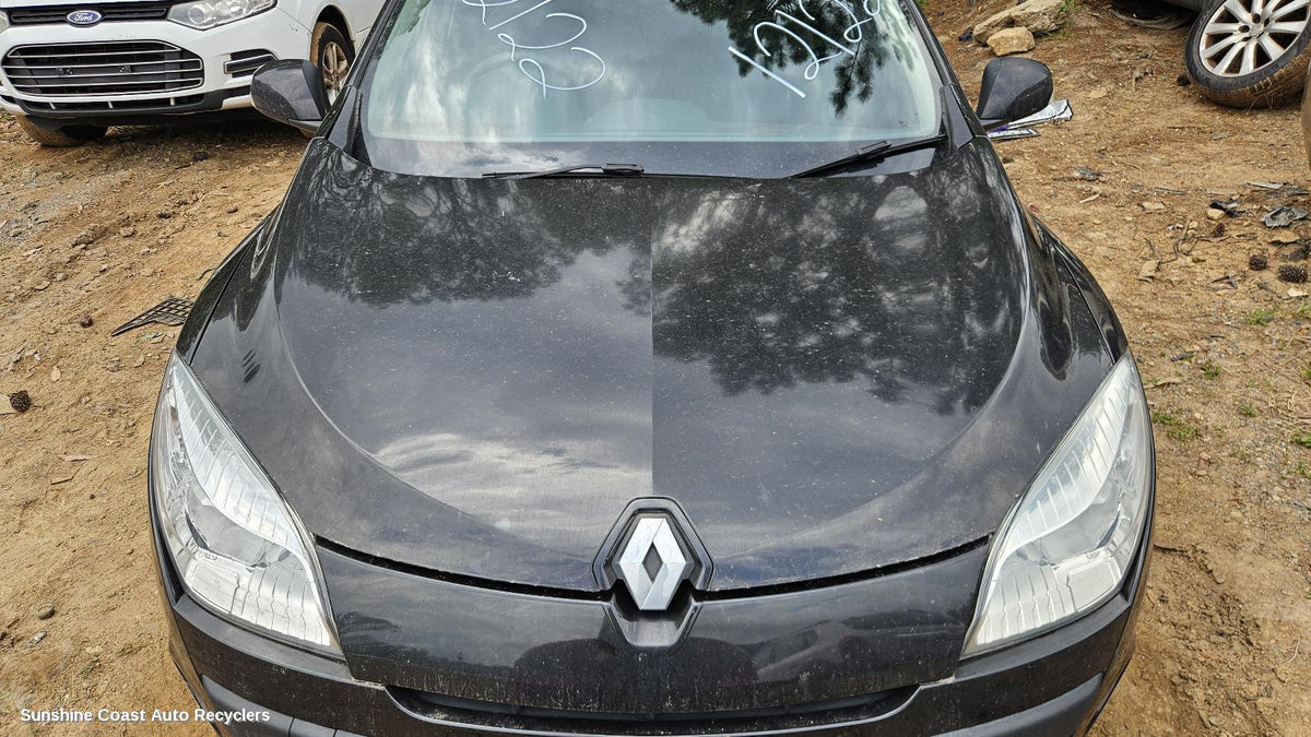 2010-2016 Renault Megane Bonnet