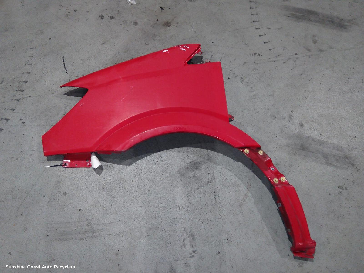 2006-2013 Mercedes Sprinter Left Guard