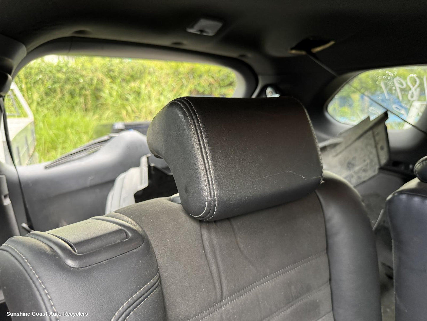 2018 Mitsubishi Outlander Headrest