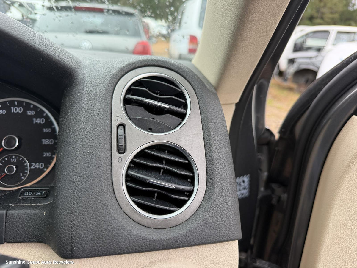 2008-2011 Volkswagen Tiguan Misc
