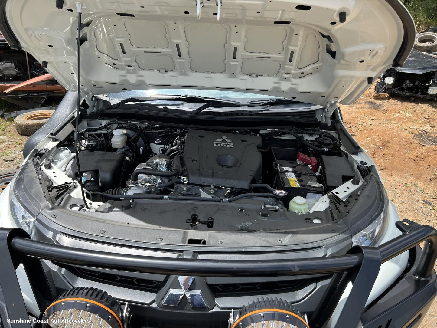 2021 Mitsubishi Triton Wiper Motor