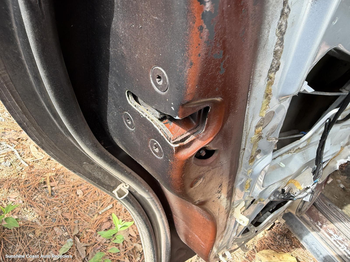 1997-2007 Holden Commodore Door Boot Gate Lock