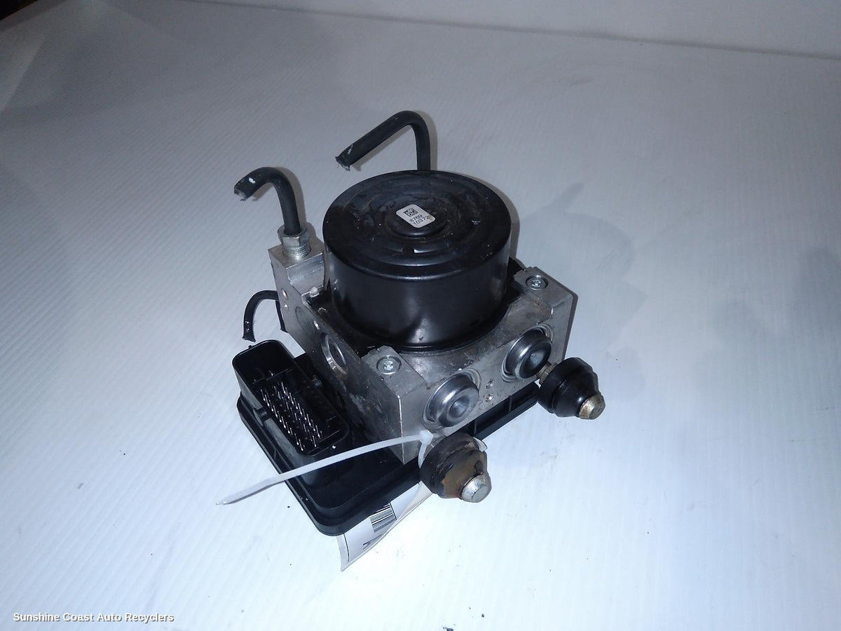 2015-2023 Nissan Navara Abs Pump Modulator